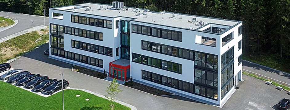 Datenschutz durch Technik&shy;gestaltung und durch datenschutz&shy;freundliche Vorein&shy;stellungen: Das Ist kurz gesagt das Datenschutz&shy;prinzip von KUTERO - einem Unter&shy;nehmen der Kuchler Service Unter&shy;nehmens&shy;gruppe.