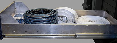 Voll ausziehbare Schubladen – noch ein Plus der Hoch­druck­spül­einheiten von KUTERO.