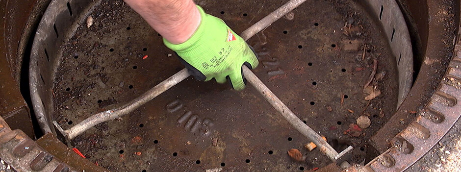 KUTERO beliefert Kanalsanierer unter anderem auch mit Zugwinden für UV-Lichterketten zur grabenlosen Kanalsanierung.