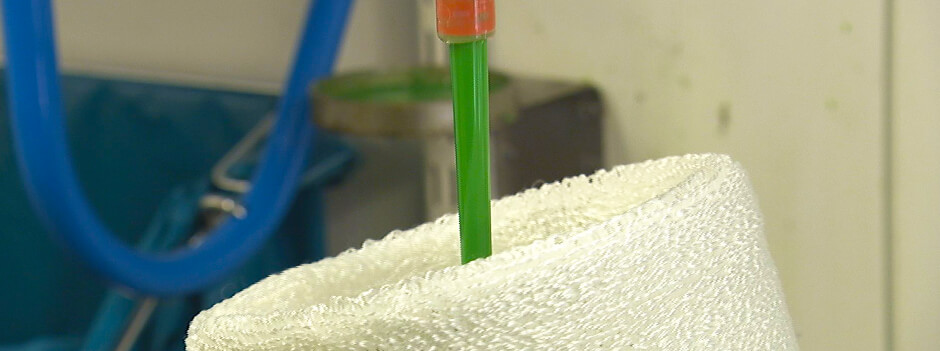 KUTERO liefert verschiedene Epoxidharze für die grabenlose Kanalsanierung mittels Liner.